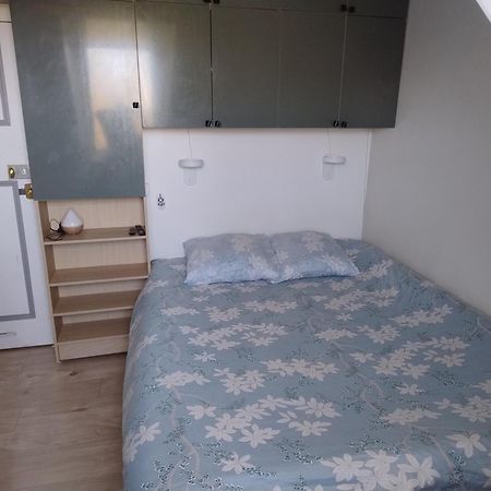Petit Nid A Corbeil-Essonnes Apartment ภายนอก รูปภาพ